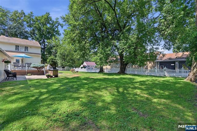 442 Riverview Drive, Totowa, NJ 07512