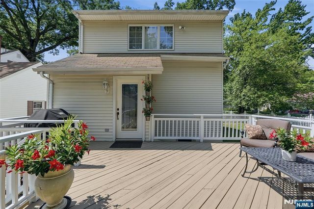 442 Riverview Drive, Totowa, NJ 07512