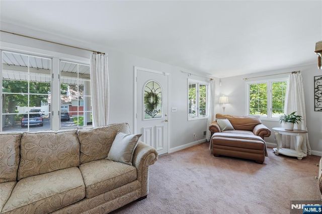 442 Riverview Drive, Totowa, NJ 07512