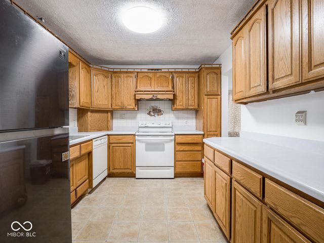 2326 E Banta Road, Indianapolis, IN 46227