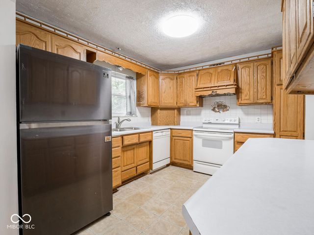 2326 E Banta Road, Indianapolis, IN 46227