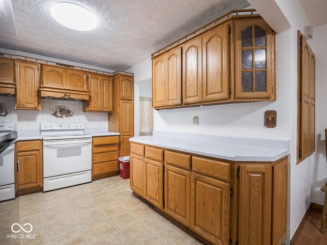 2326 E Banta Road, Indianapolis, IN 46227