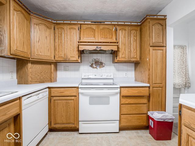 2326 E Banta Road, Indianapolis, IN 46227