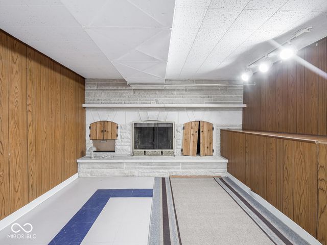 2326 E Banta Road, Indianapolis, IN 46227