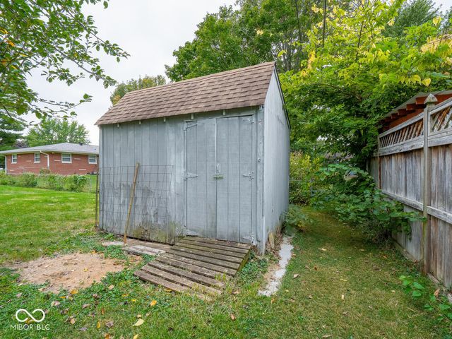 2326 E Banta Road, Indianapolis, IN 46227