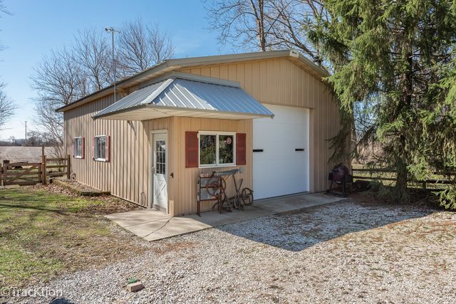 9596 Corneils Road, Bristol, IL 60512