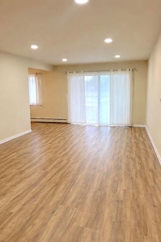 5 Villa Verde Drive 108, Buffalo Grove, IL 60089