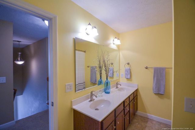 76 Clearwater Harbour, Sanford, NC 27332
