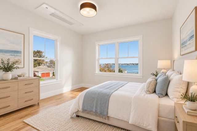 5 Cottage St, Nahant, MA 01908