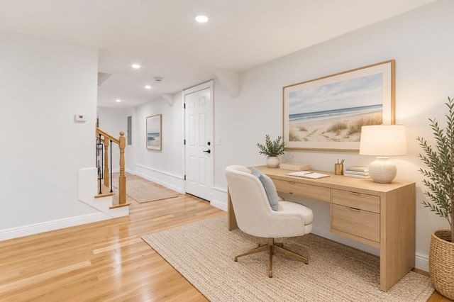 5 Cottage St, Nahant, MA 01908