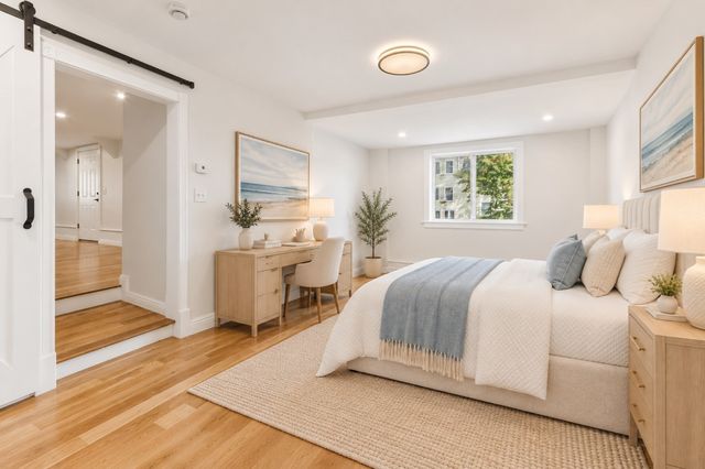 5 Cottage St, Nahant, MA 01908