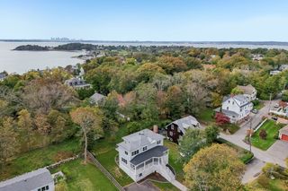 5 Cottage St, Nahant, MA 01908