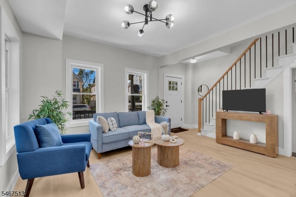 317 Lee Pl, Plainfield City, NJ 07063 — photo 4