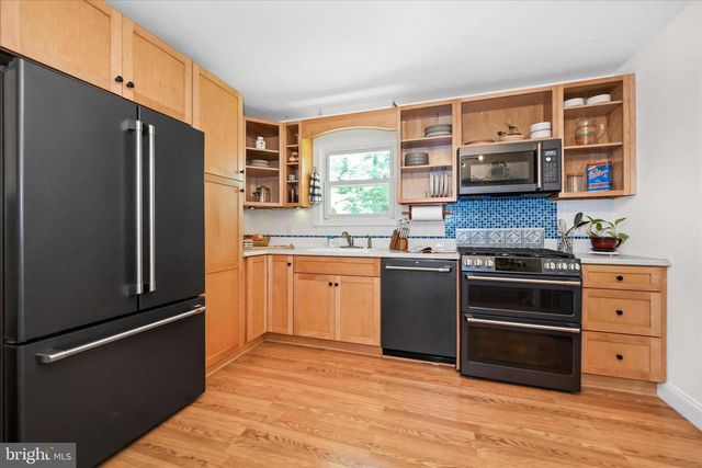39 CORNWALL DRIVE, Newark, DE 19711
