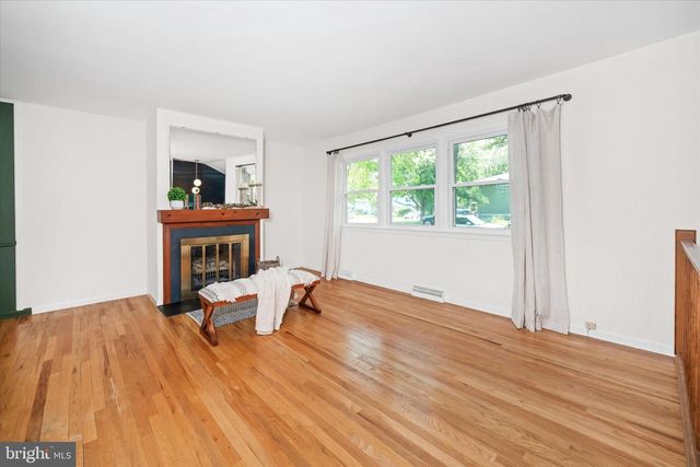 39 CORNWALL DRIVE, Newark, DE 19711