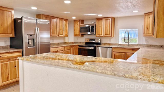 76 Ed Sneed Drive, Marion, NC 28752