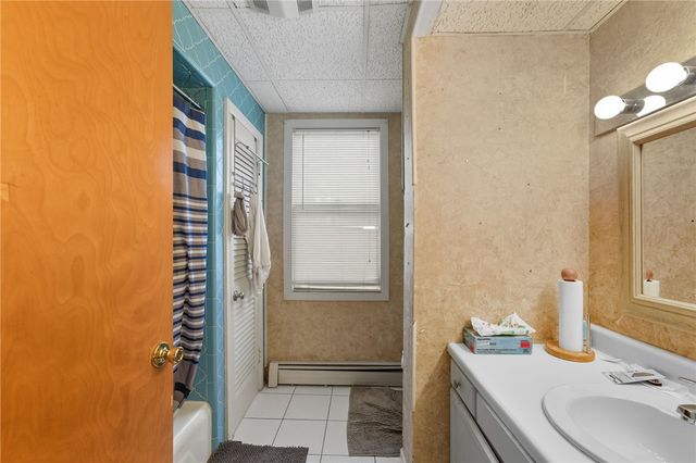 92 Rhode Island Street, Cranston, RI 02920