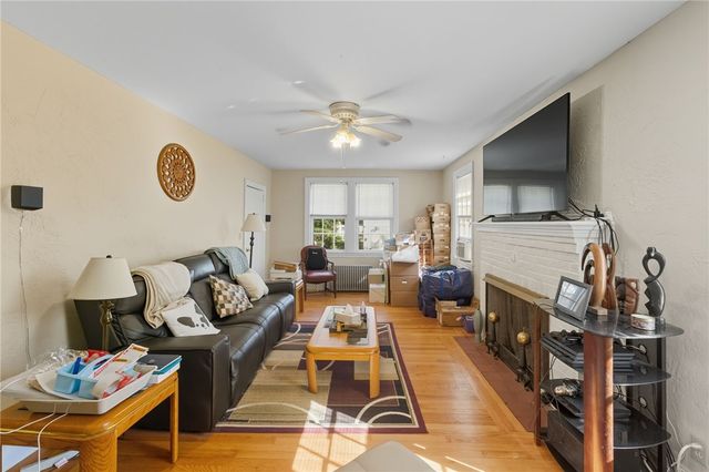 92 Rhode Island Street, Cranston, RI 02920