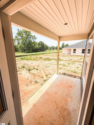 18034 Hwy 101 S, Gray Court, SC 29645