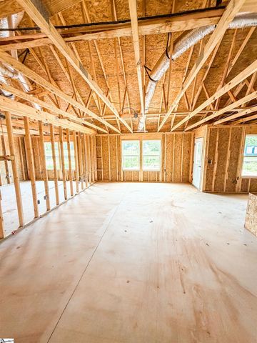 18034 Hwy 101 S, Gray Court, SC 29645