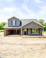 18034 Hwy 101 S, Gray Court, SC 29645