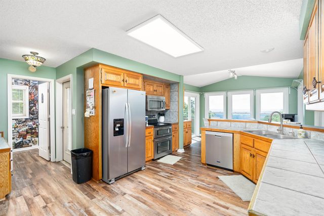 103 Castano Drive, Hot Springs Village, AR 71909
