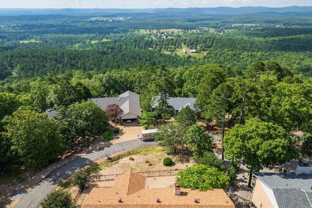 103 Castano Drive, Hot Springs Village, AR 71909