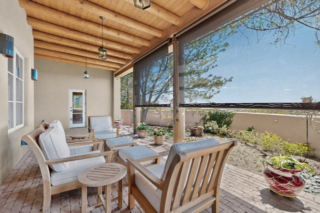 111 Avenida Frijoles, Santa Fe, NM 87507