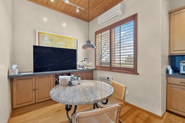 111 Avenida Frijoles, Santa Fe, NM 87507