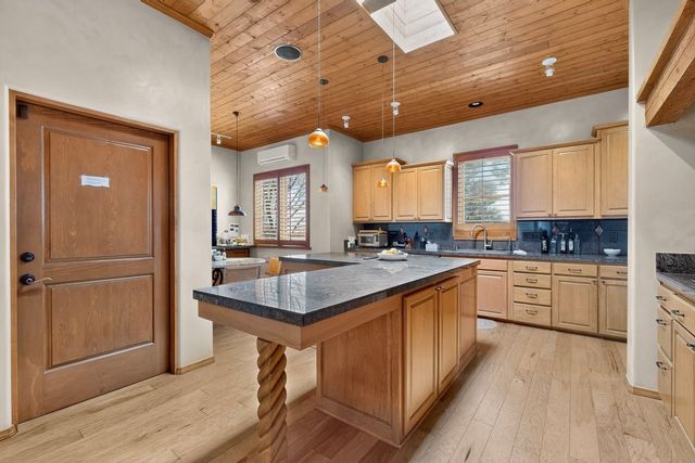 111 Avenida Frijoles, Santa Fe, NM 87507