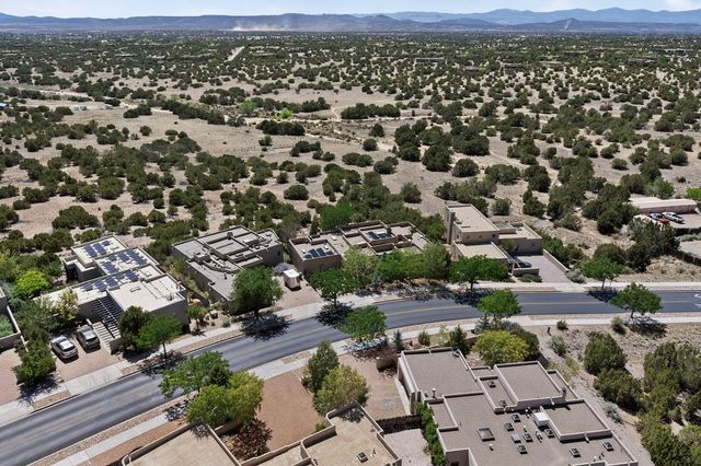 111 Avenida Frijoles, Santa Fe, NM 87507