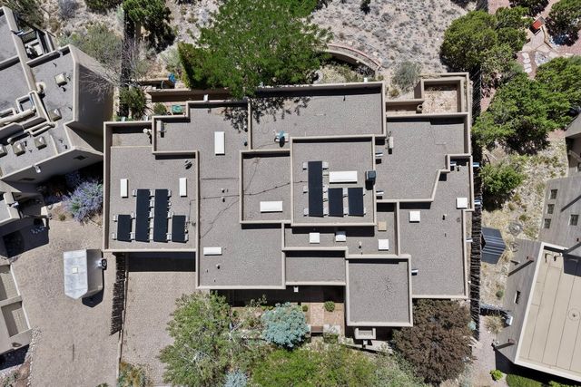 111 Avenida Frijoles, Santa Fe, NM 87507