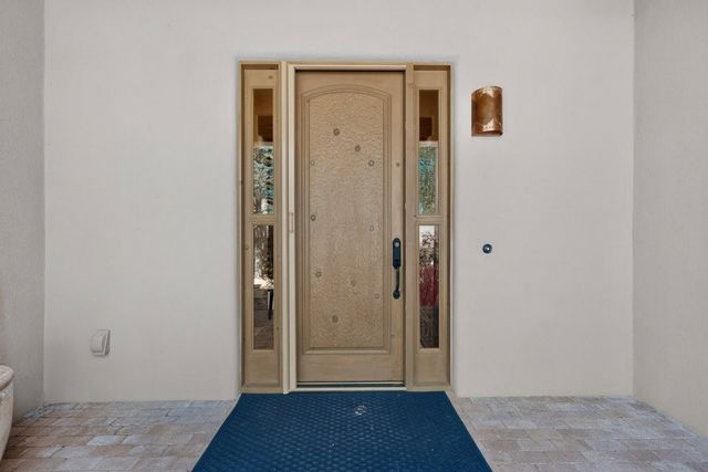 111 Avenida Frijoles, Santa Fe, NM 87507