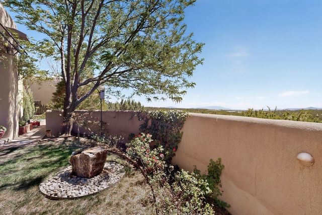 111 Avenida Frijoles, Santa Fe, NM 87507