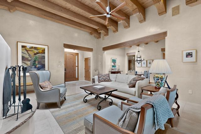 111 Avenida Frijoles, Santa Fe, NM 87507