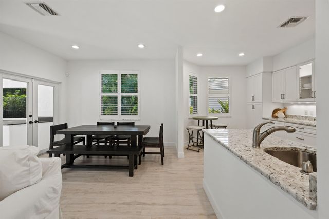 106 Toteka Circle, Jupiter, FL 33458