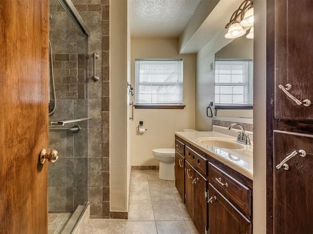 5740 Willow Brook Lane, Norman, OK 73069