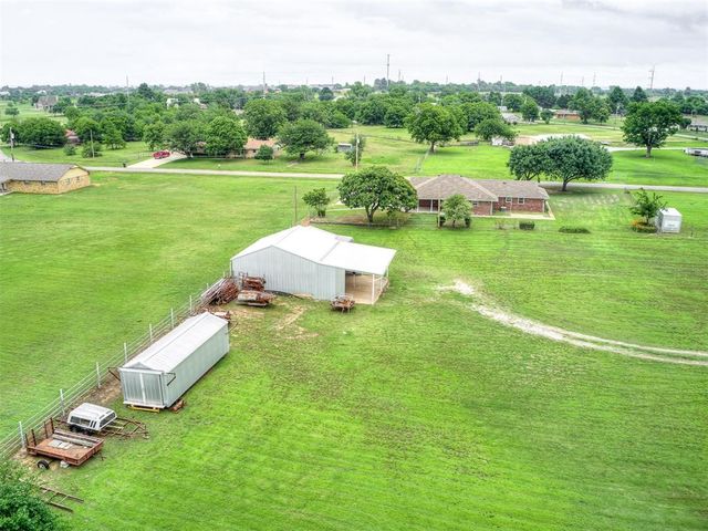 5740 Willow Brook Lane, Norman, OK 73069
