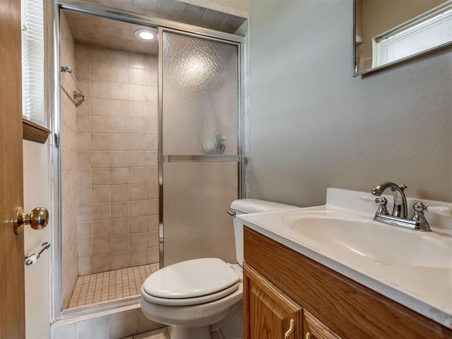 5740 Willow Brook Lane, Norman, OK 73069