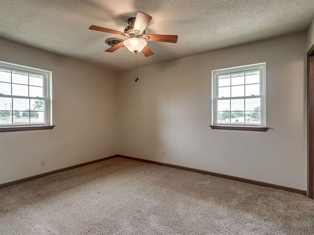 5740 Willow Brook Lane, Norman, OK 73069