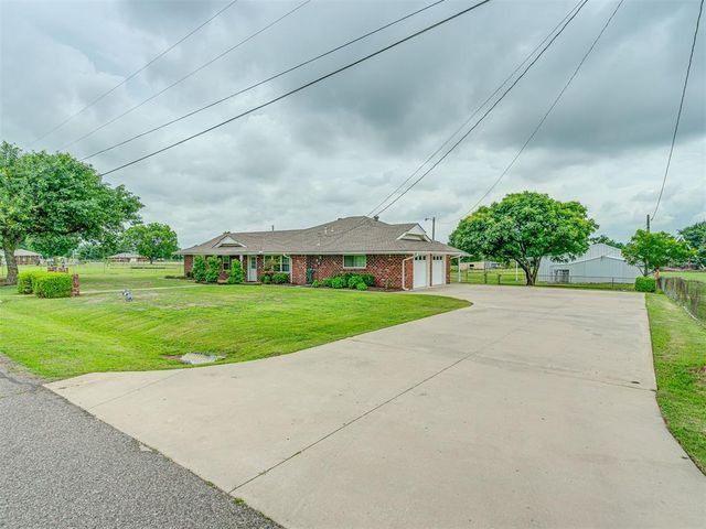 5740 Willow Brook Lane, Norman, OK 73069