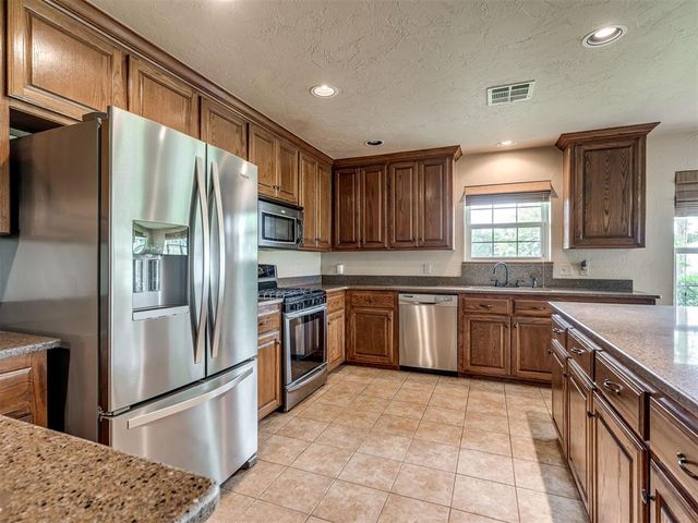 5740 Willow Brook Lane, Norman, OK 73069