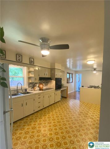 4405 Lehigh Drive, Lehigh Twp, PA 18088