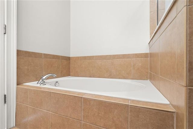 2704 Wander Lane, Alpharetta, GA 30022