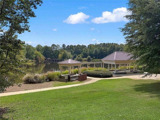2704 Wander Lane, Alpharetta, GA 30022