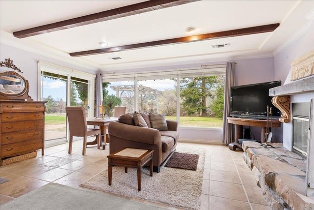 6525 Curtola Ranch Rd, Auburn, CA 95602