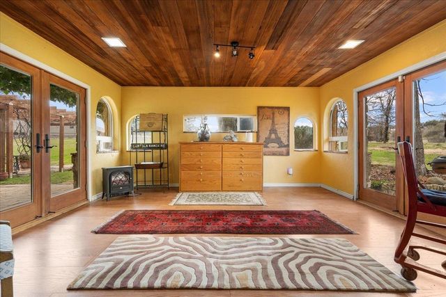 6525 Curtola Ranch Rd, Auburn, CA 95602