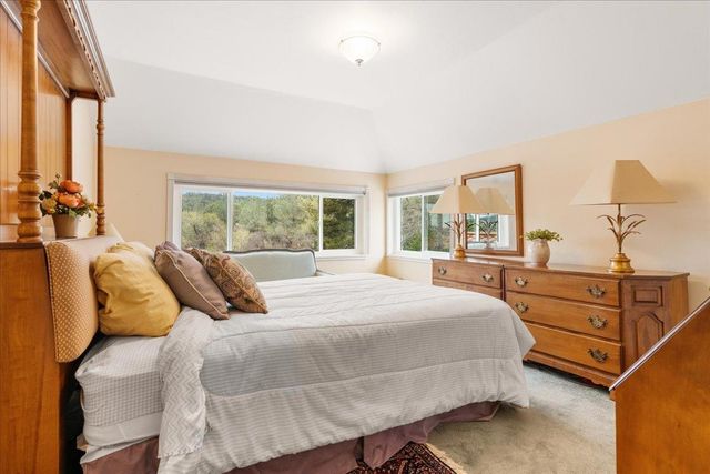 6525 Curtola Ranch Rd, Auburn, CA 95602