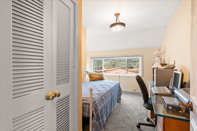 6525 Curtola Ranch Rd, Auburn, CA 95602