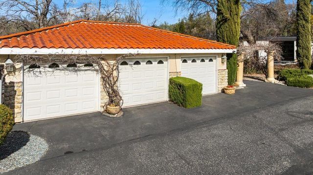 6525 Curtola Ranch Rd, Auburn, CA 95602